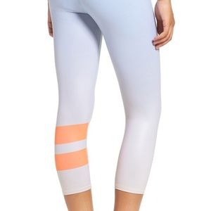 Alo high waist airbrush capri, XS, gradient sky
